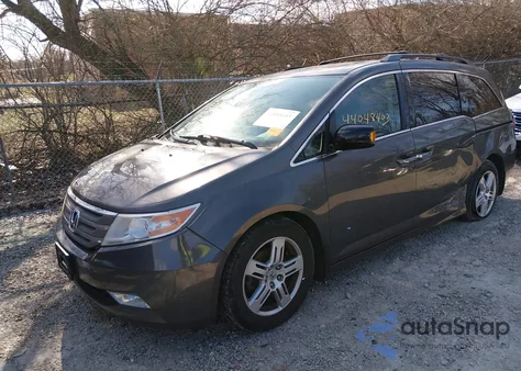 2013 Honda Odyssey Touring/Touring Elite from USA, damaged, VIN 5FNRL5H91DB080334